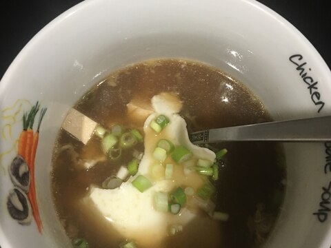 卵と豆腐で中華風スープ